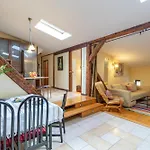 Barbakan Gate Apartment